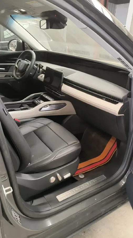 2023 Lincoln Nautilus 2.0T 261HP L4 8AT,autocango,china used car exporter,china ev exporter,chinese used car exporter,chinese used ev exporter
