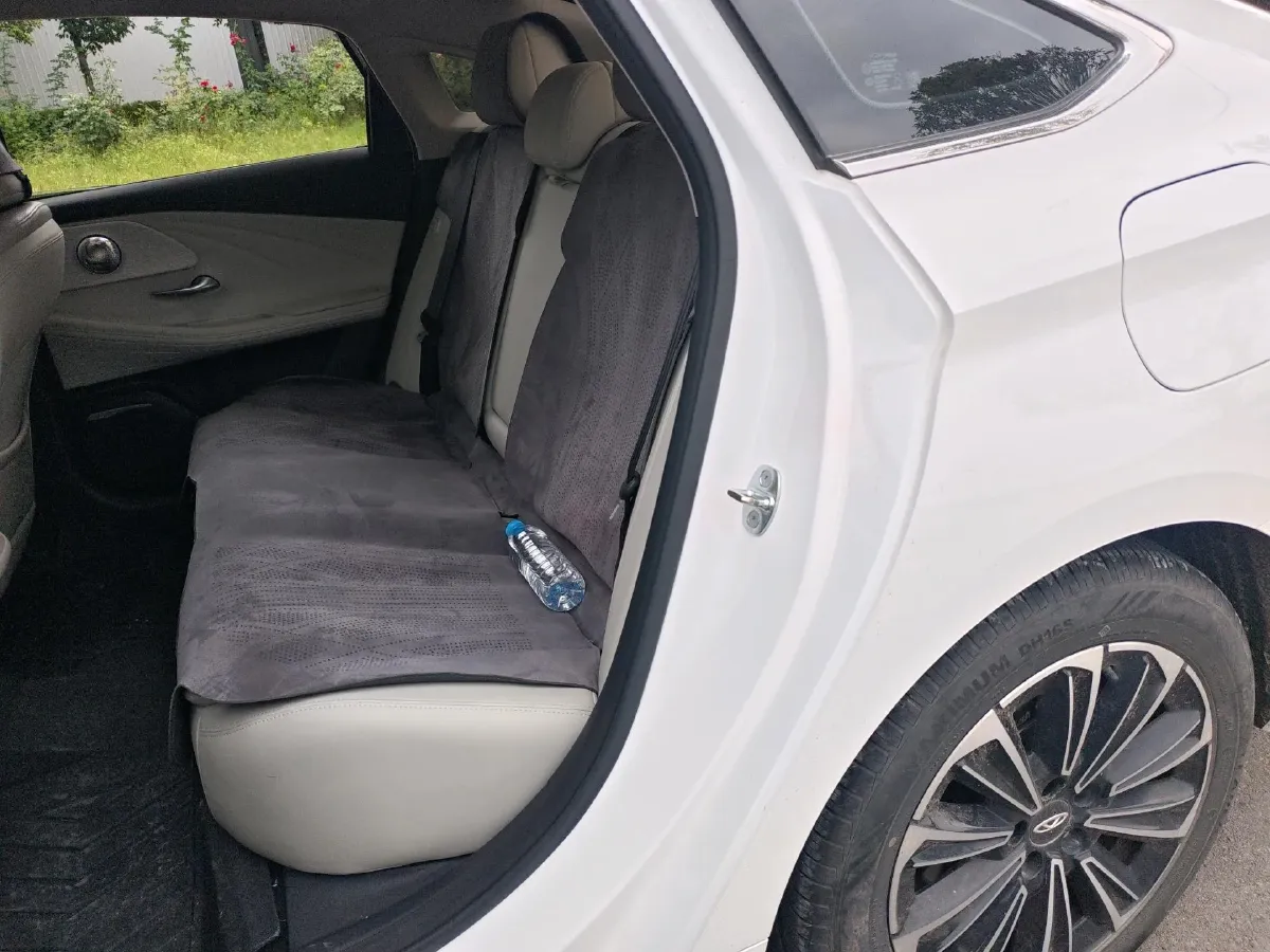 2024 Fulwin FulwinA8 1.5T 156HP L4 1DHT PHEV 18.3KWH,autocango,china used car exporter,china ev exporter,chinese used car exporter,chinese used ev exporter