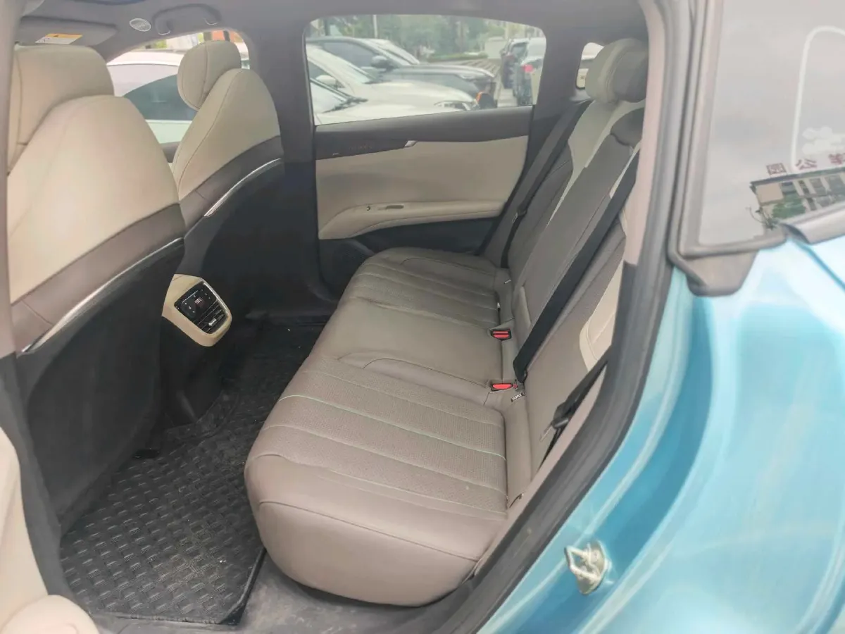 2025 Deepal L07 BEV 56.12KWH,autocango,china used car exporter,china ev exporter,chinese used car exporter,chinese used ev exporter