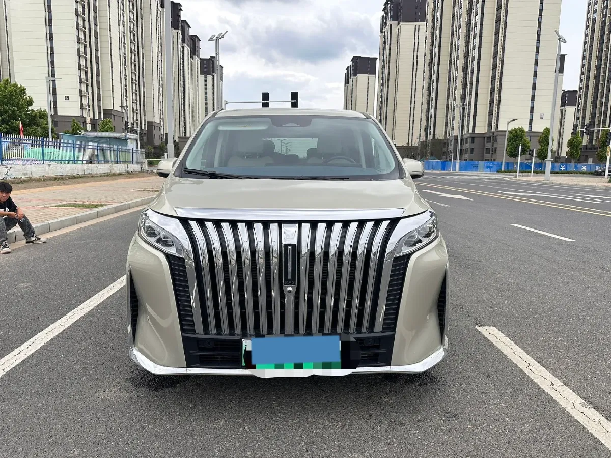 2024 Toyota Sienna 2.5L 189HP L4 E-CVT Hybrid,autocango,china used car exporter,china ev exporter,chinese used car exporter,chinese used ev exporter