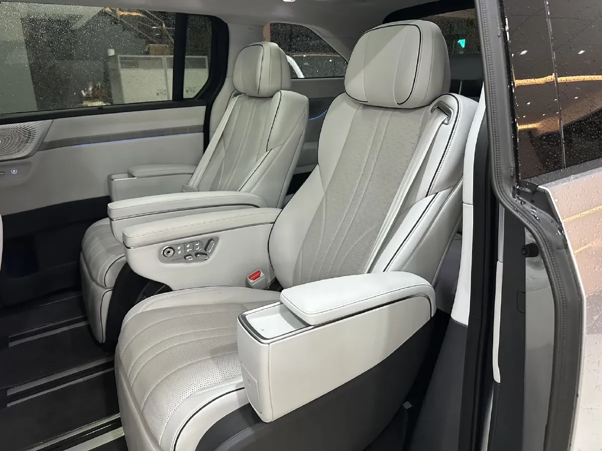2026 Xpeng X9 REEV 150HP REEV,autocango,china used car exporter,china ev exporter,chinese used car exporter,chinese used ev exporter