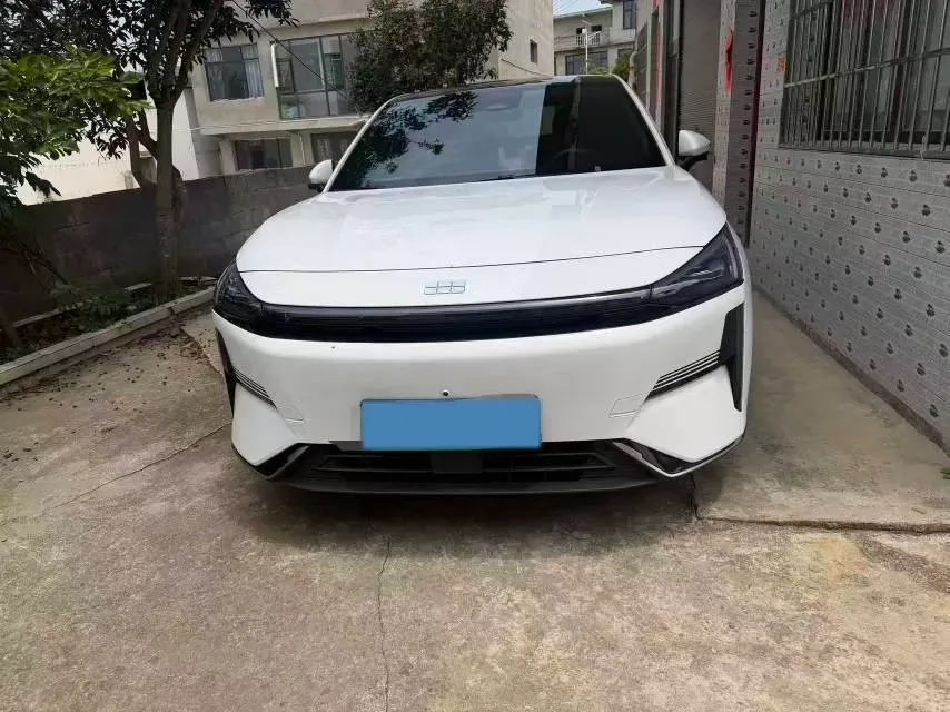 2024 Geely Galaxy L6 1.5T 163HP L4 3DHT PHEV,autocango,china used car exporter,china ev exporter,chinese used car exporter,chinese used ev exporter