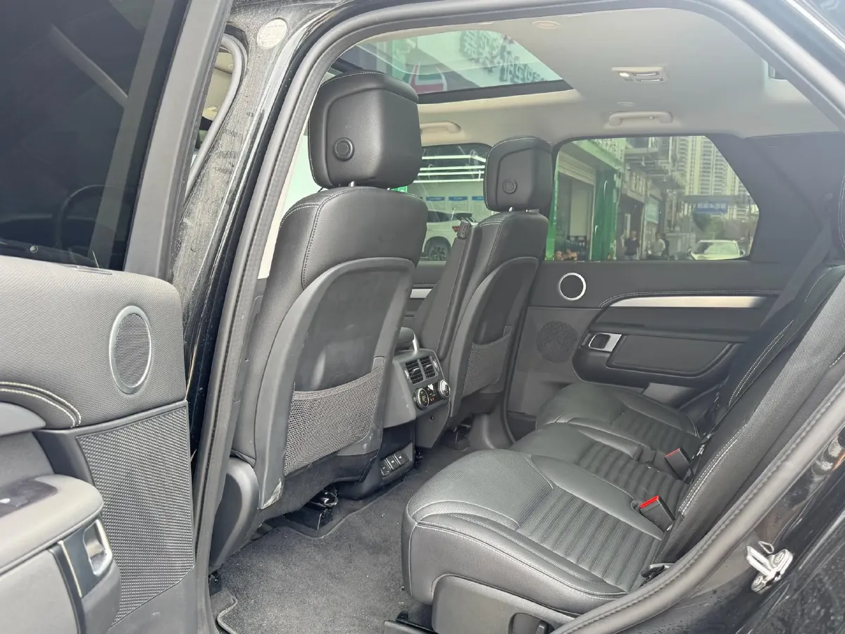 2024 Land Rover Discovery 3.0T 360HP L6 8AT,autocango,china used car exporter,china ev exporter,chinese used car exporter,chinese used ev exporter