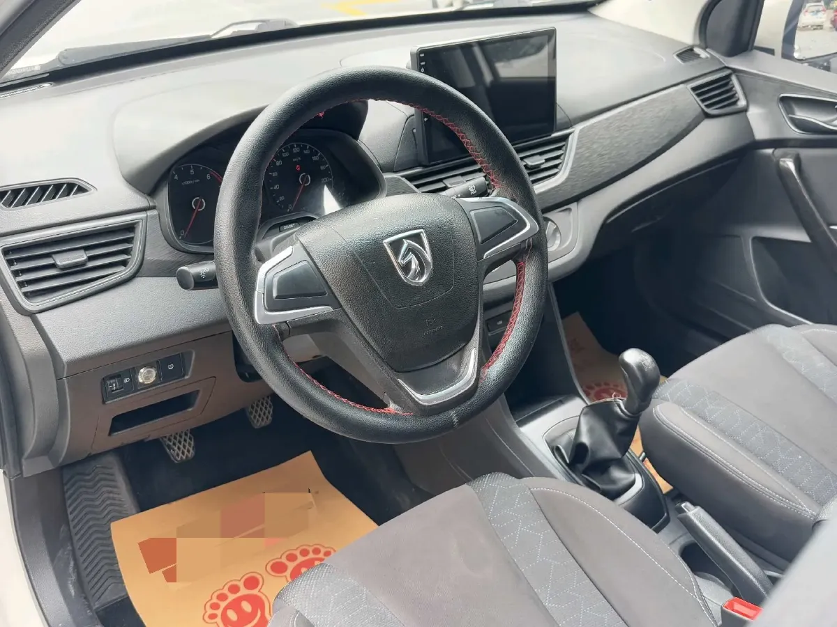 2020 BaoJun 310 1.2L 80HP L4 5MT,autocango,china used car exporter,china ev exporter,chinese used car exporter,chinese used ev exporter