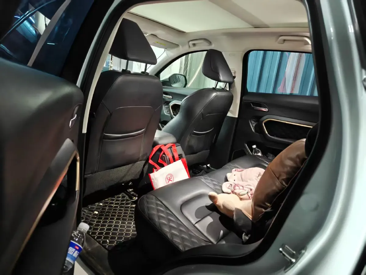 2020 Haval H6 1.5T 169HP L4 7DCT,autocango,china used car exporter,china ev exporter,chinese used car exporter,chinese used ev exporter