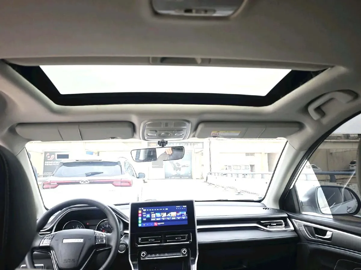 2023 Haval M6 1.5T 150HP L4 7DCT,autocango,china used car exporter,china ev exporter,chinese used car exporter,chinese used ev exporter