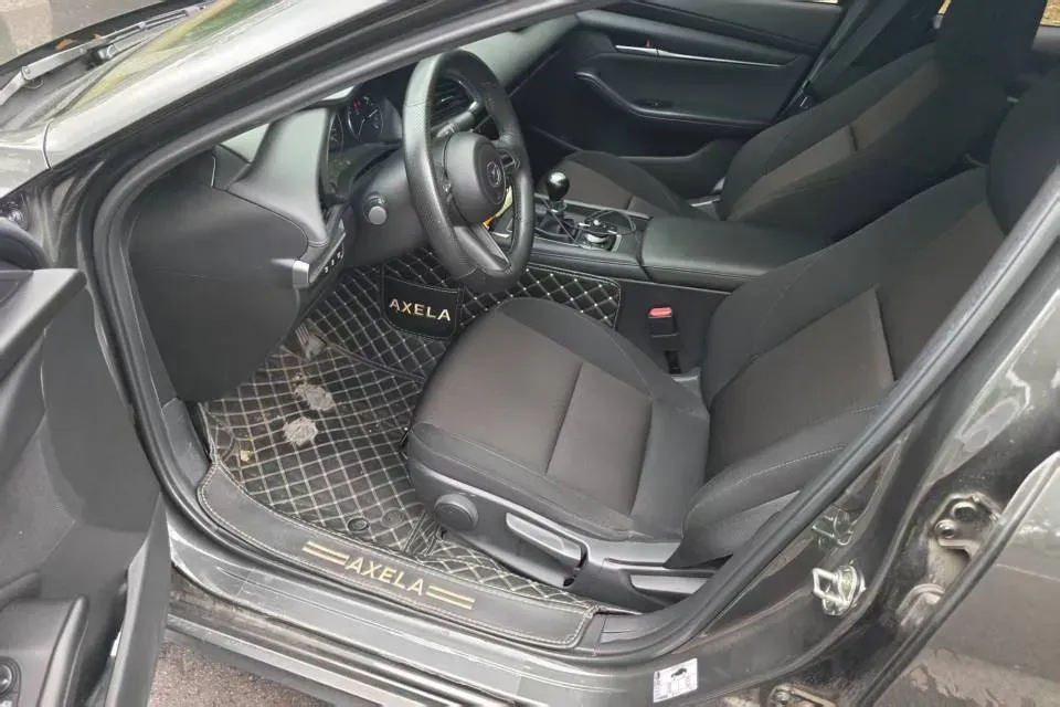 2021 Mazda 3 Axela 1.5L 117HP L4 6MT,autocango,china used car exporter,china ev exporter,chinese used car exporter,chinese used ev exporter