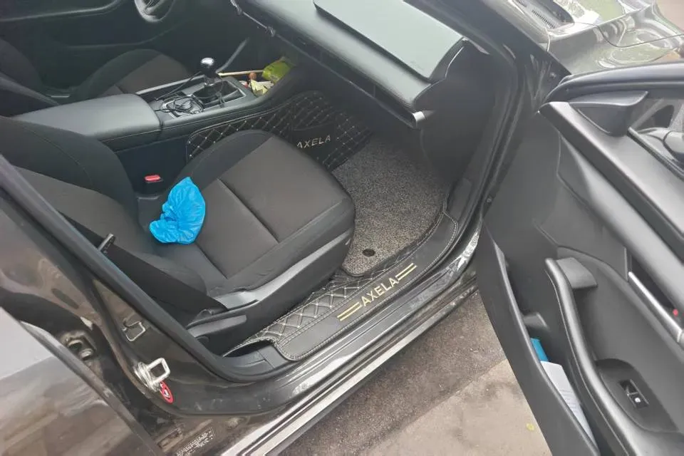 2021 Mazda 3 Axela 1.5L 117HP L4 6MT,autocango,china used car exporter,china ev exporter,chinese used car exporter,chinese used ev exporter
