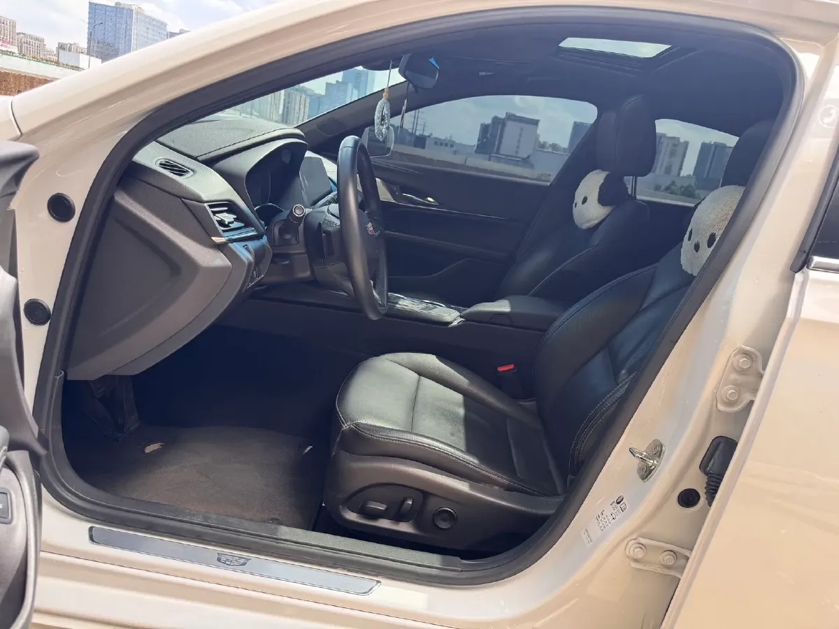 2022 Cadillac CT4 2.0T 237HP L4 8AT,autocango,china used car exporter,china ev exporter,chinese used car exporter,chinese used ev exporter