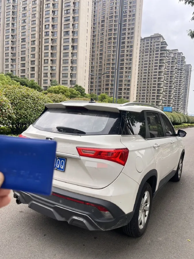 2019 BaoJun 530 1.5T 151HP L4 CVT,autocango,china used car exporter,china ev exporter,chinese used car exporter,chinese used ev exporter