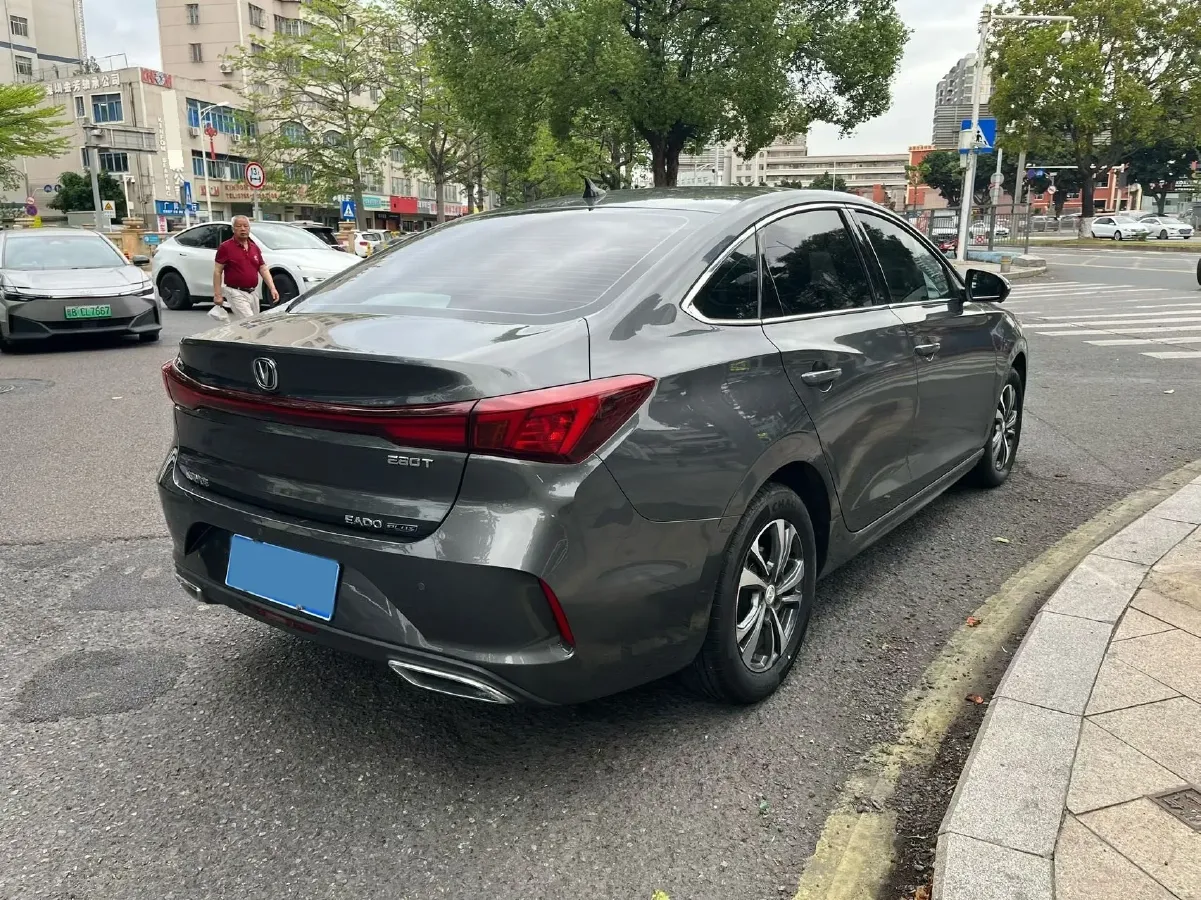 2023 ChangAn Eado 1.4T 160HP L4 7DCT,autocango,china used car exporter,china ev exporter,chinese used car exporter,chinese used ev exporter