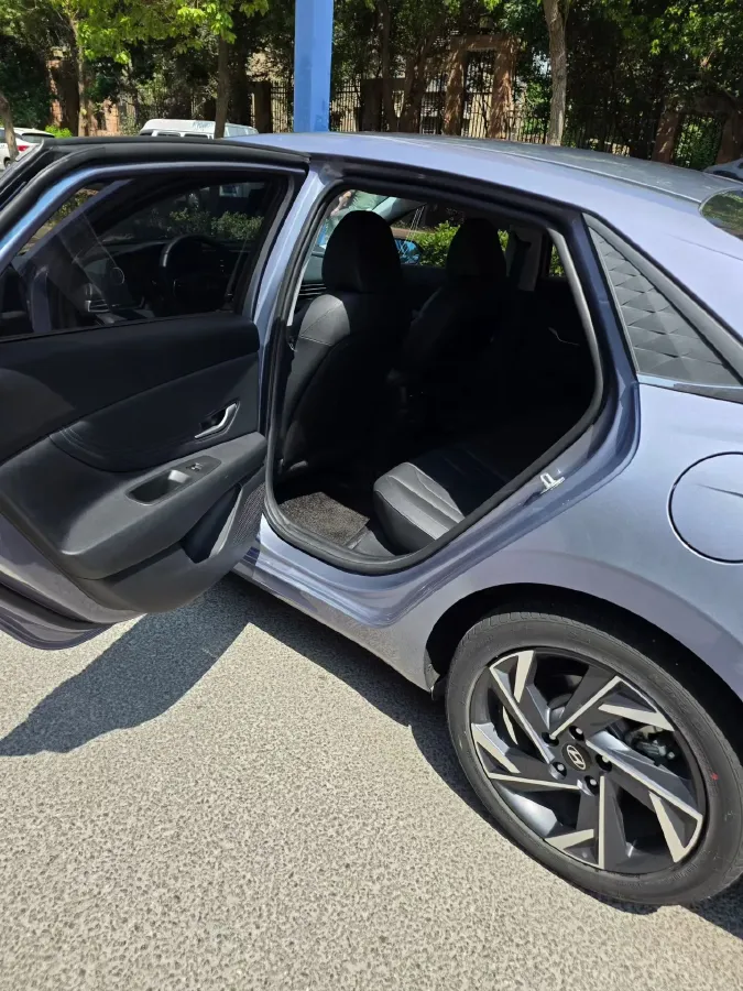 2022 Hyundai Elantra 1.5L 115HP L4 CVT,autocango,china used car exporter,china ev exporter,chinese used car exporter,chinese used ev exporter