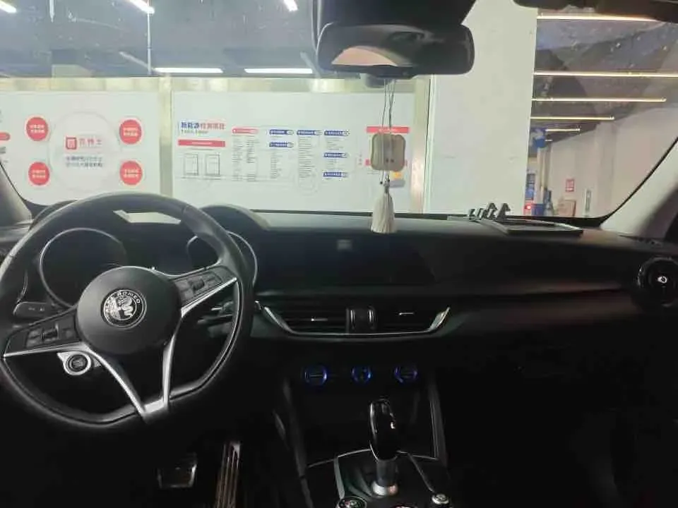 2017 Lexus NX 2.0T 238HP L4 6AT,autocango,china used car exporter,china ev exporter,chinese used car exporter,chinese used ev exporter