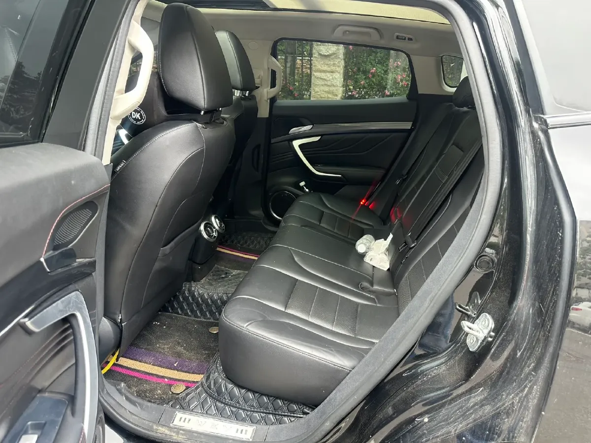 2017 WEY VV7 2.0T 234HP L4 7DCT,autocango,china used car exporter,china ev exporter,chinese used car exporter,chinese used ev exporter