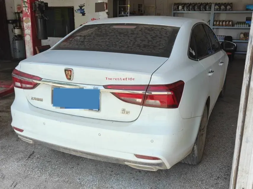 2019 Roewe i6 1.6L 125HP L4 5MT,autocango,china used car exporter,china ev exporter,chinese used car exporter,chinese used ev exporter