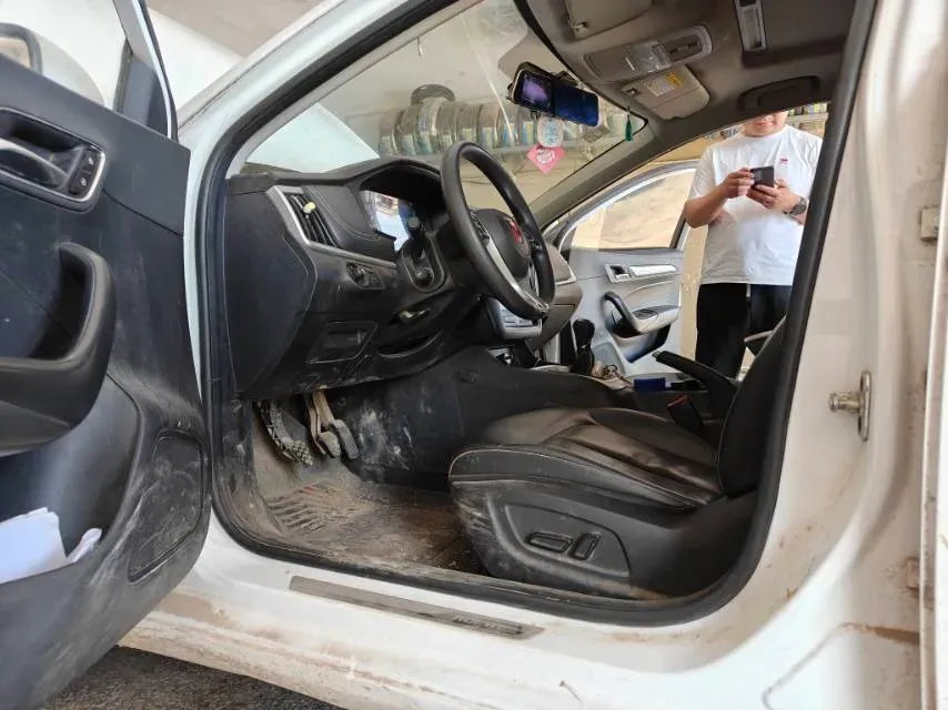 2019 Roewe i6 1.6L 125HP L4 5MT,autocango,china used car exporter,china ev exporter,chinese used car exporter,chinese used ev exporter