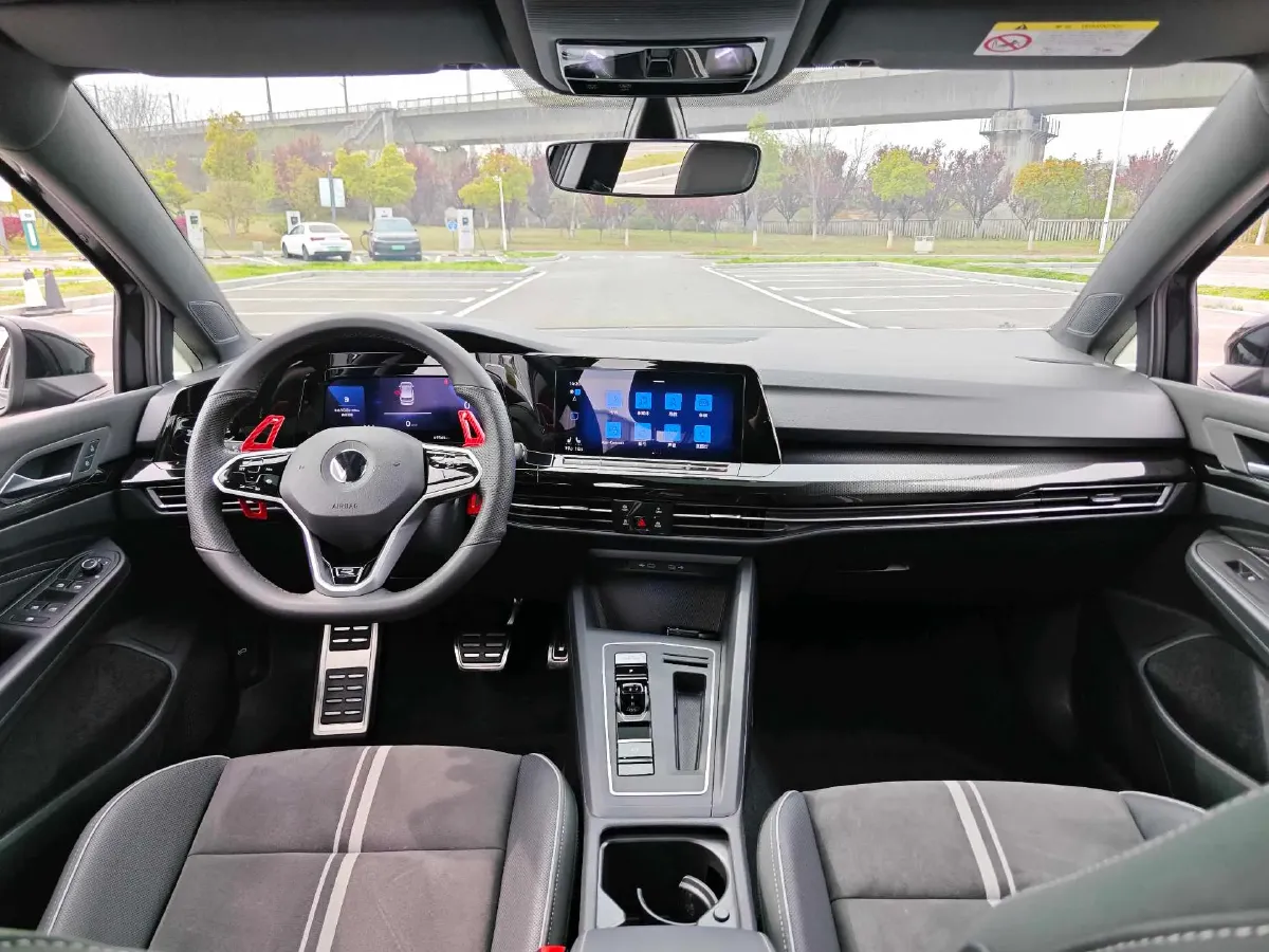 2023 Volkswagen Golf 1.4T 150HP L4 7DCT,autocango,china used car exporter,china ev exporter,chinese used car exporter,chinese used ev exporter