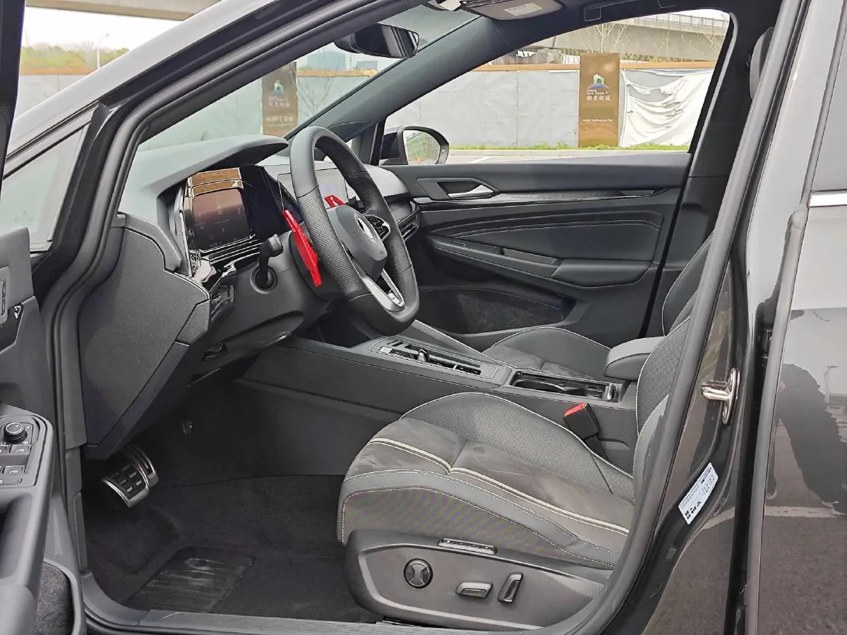 2023 Volkswagen Golf 1.4T 150HP L4 7DCT,autocango,china used car exporter,china ev exporter,chinese used car exporter,chinese used ev exporter