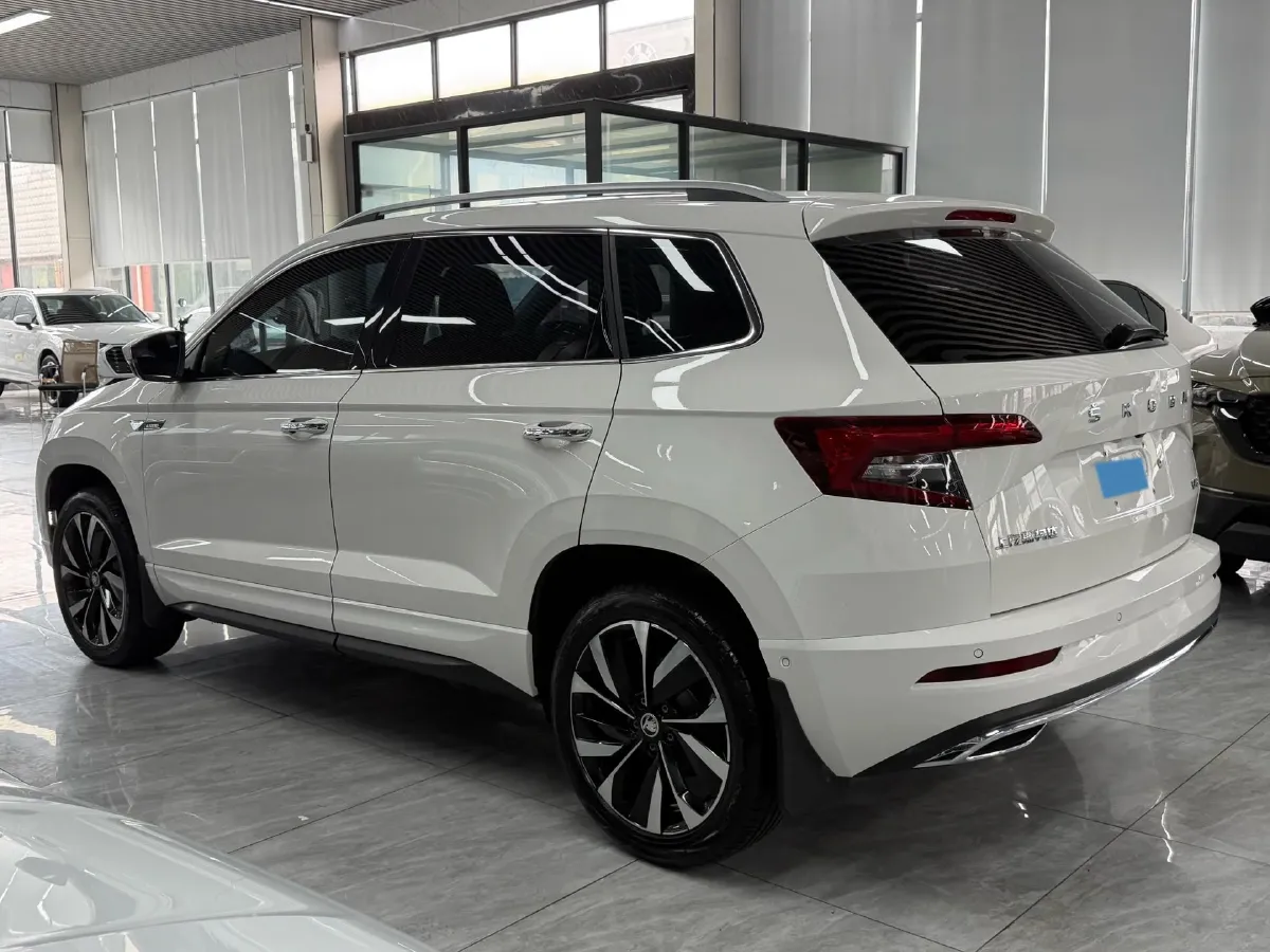 2023 Skoda Karoq 1.4T 150HP L4 7DCT,autocango,china used car exporter,china ev exporter,chinese used car exporter,chinese used ev exporter