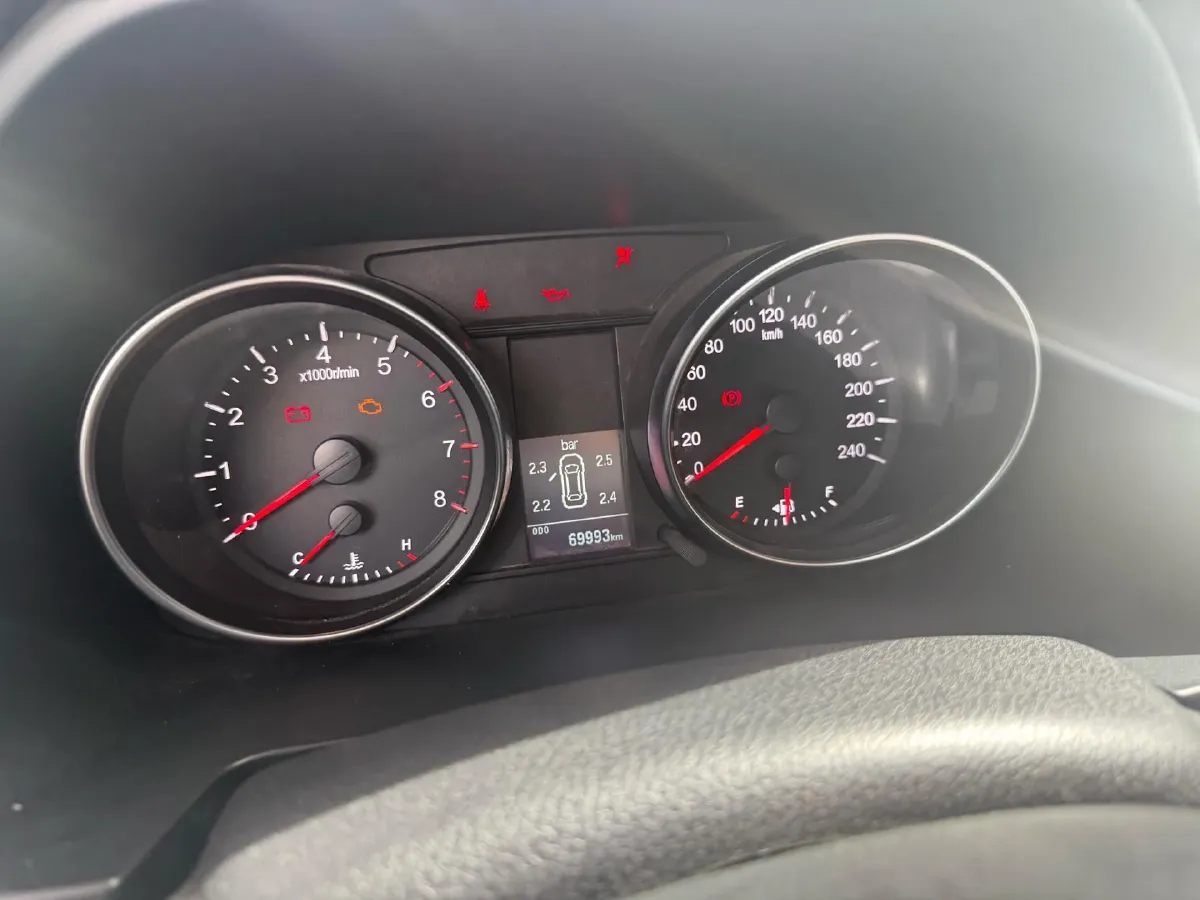 2021 Haval M6 1.5T 150HP L4 6MT,autocango,china used car exporter,china ev exporter,chinese used car exporter,chinese used ev exporter