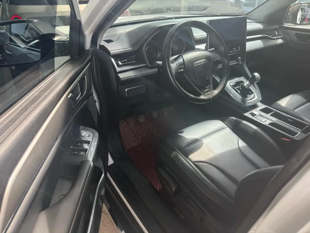 2021 Haval M6 1.5T 150HP L4 6MT,autocango,china used car exporter,china ev exporter,chinese used car exporter,chinese used ev exporter
