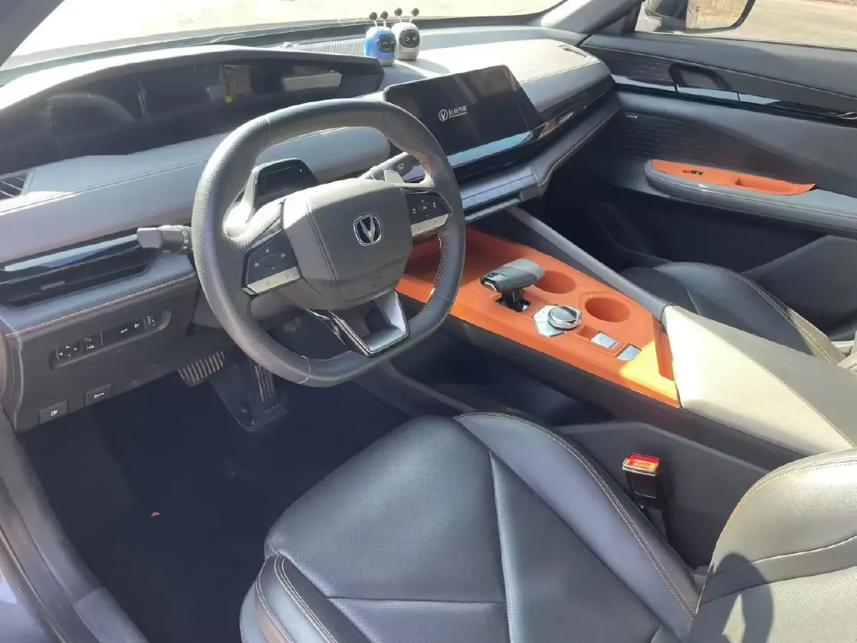 2023 ChangAn UNI-V 1.5T 188HP L4 7DCT,autocango,china used car exporter,china ev exporter,chinese used car exporter,chinese used ev exporter