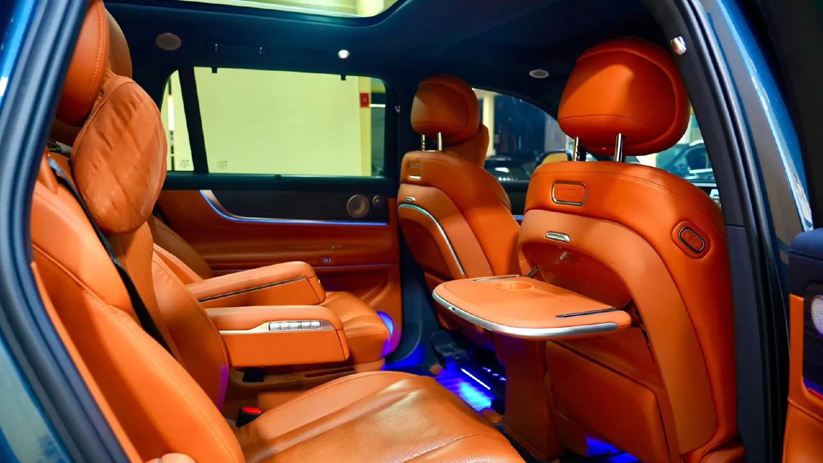 2024 AITO AITO M9 1.5T 152HP L4 REEV 42KWH,autocango,china used car exporter,china ev exporter,chinese used car exporter,chinese used ev exporter