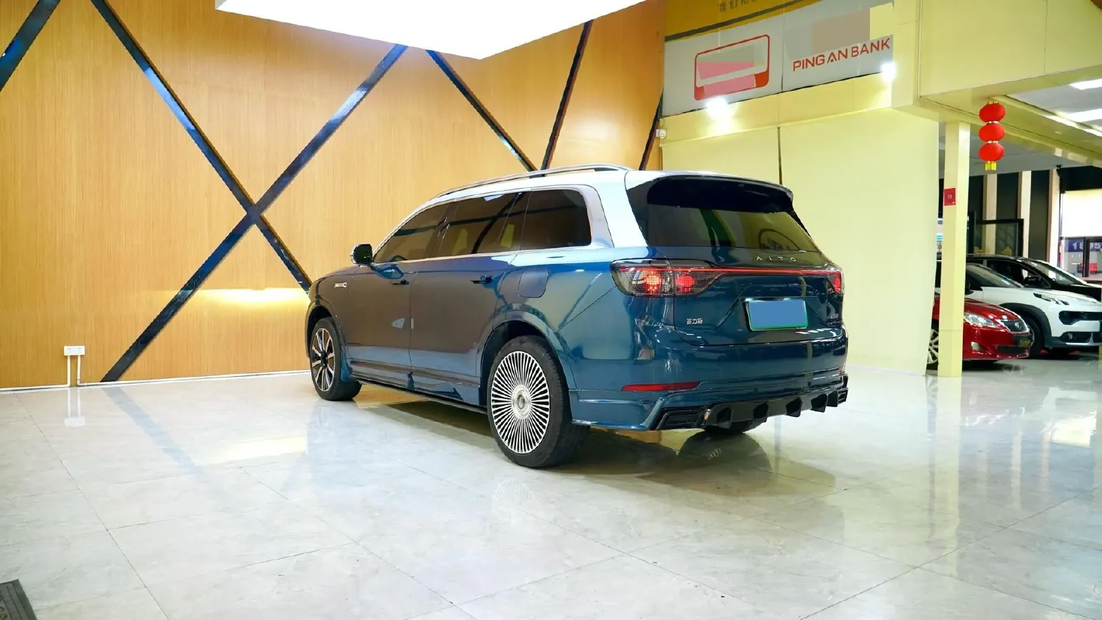 2024 AITO AITO M9 1.5T 152HP L4 REEV 42KWH,autocango,china used car exporter,china ev exporter,chinese used car exporter,chinese used ev exporter