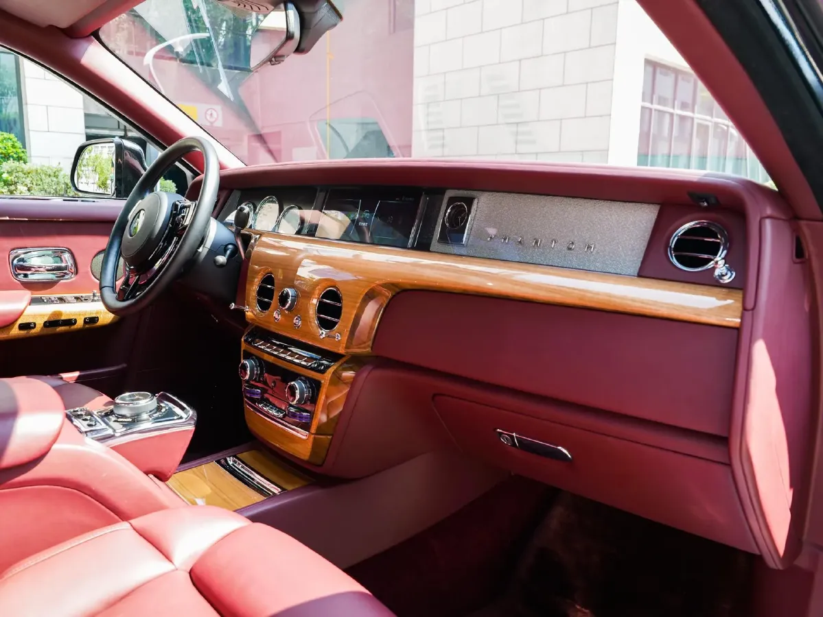 2018 Rolls-Royce Phantom 6.7T 571HP V12 8AT,autocango,china used car exporter,china ev exporter,chinese used car exporter,chinese used ev exporter