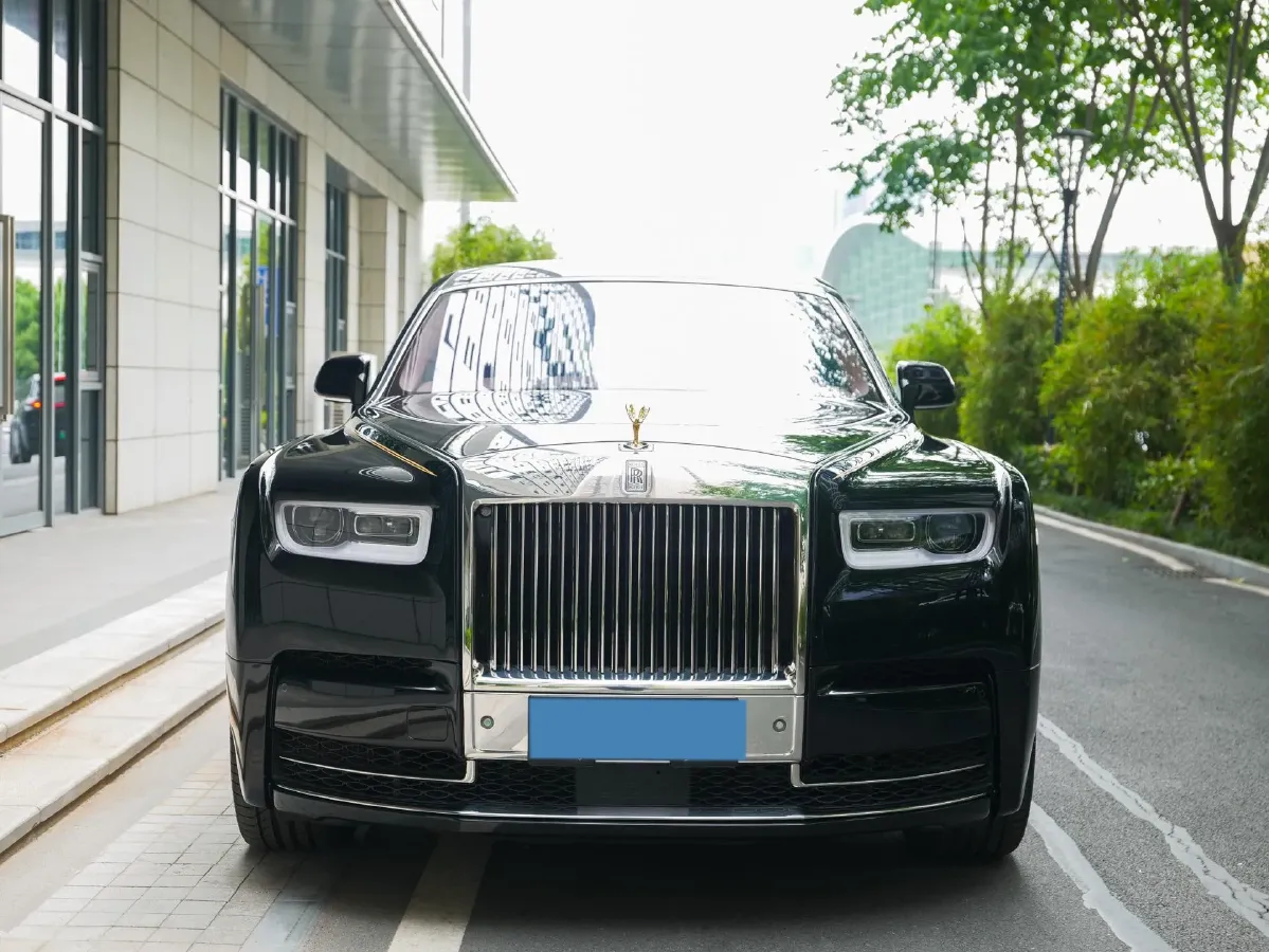 2018 Rolls-Royce Phantom 6.7T 571HP V12 8AT,autocango,china used car exporter,china ev exporter,chinese used car exporter,chinese used ev exporter
