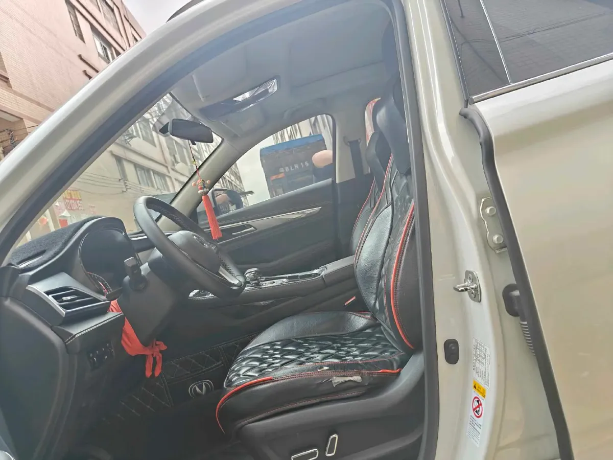2021 ChangAn CS85 Coupe 1.5T 178HP L4 7DCT,autocango,china used car exporter,china ev exporter,chinese used car exporter,chinese used ev exporter
