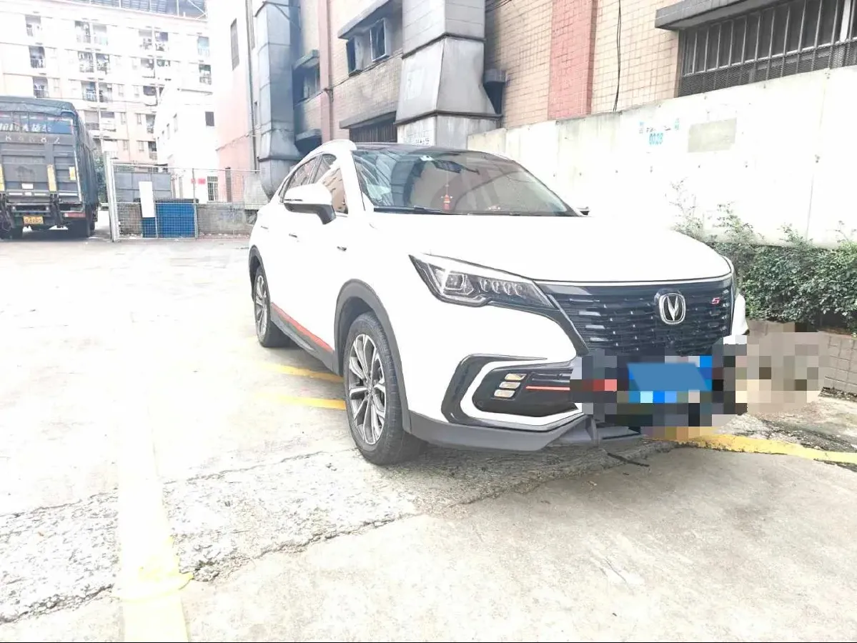 2021 ChangAn CS85 Coupe 1.5T 178HP L4 7DCT,autocango,china used car exporter,china ev exporter,chinese used car exporter,chinese used ev exporter