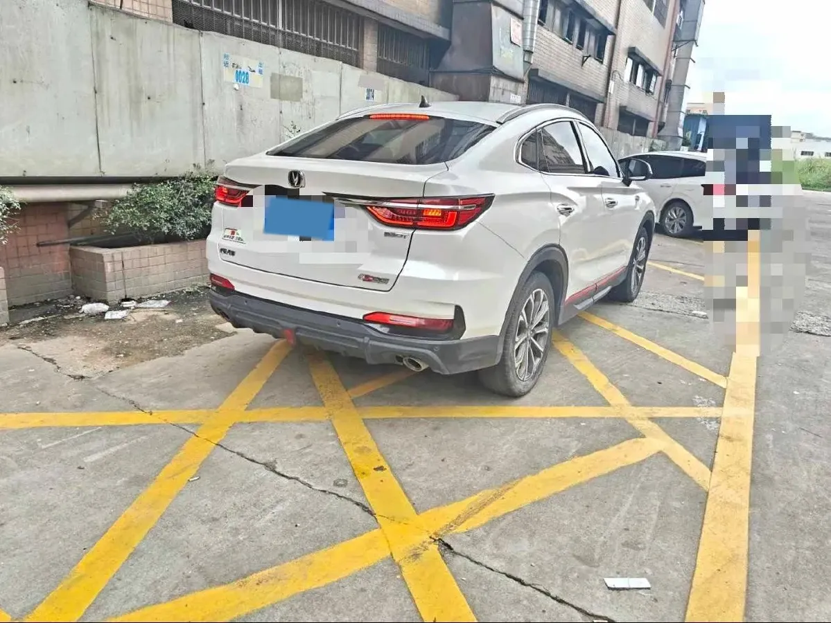2021 ChangAn CS85 Coupe 1.5T 178HP L4 7DCT,autocango,china used car exporter,china ev exporter,chinese used car exporter,chinese used ev exporter