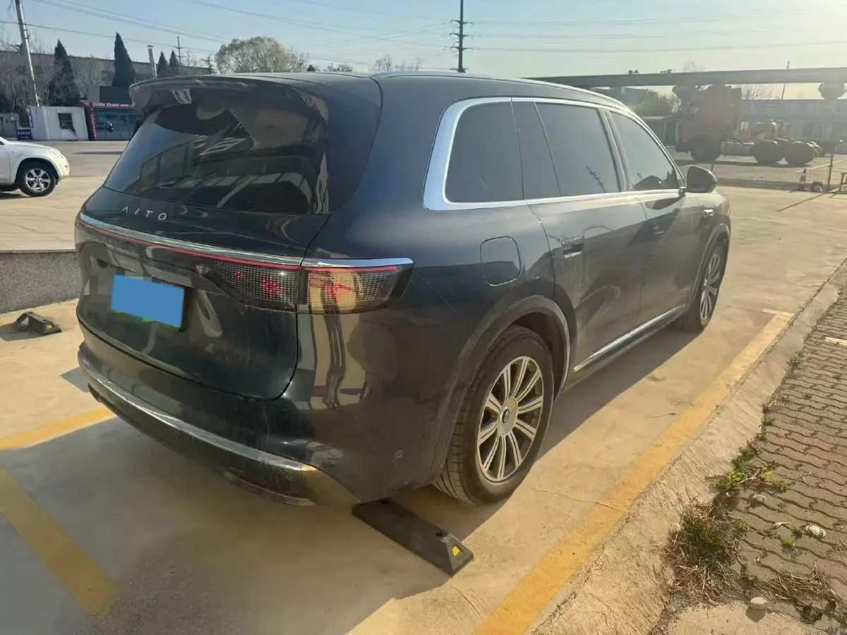 2025 AITO AITO M8 REEV 160HP REEV 53.4KWH,autocango,china used car exporter,china ev exporter,chinese used car exporter,chinese used ev exporter