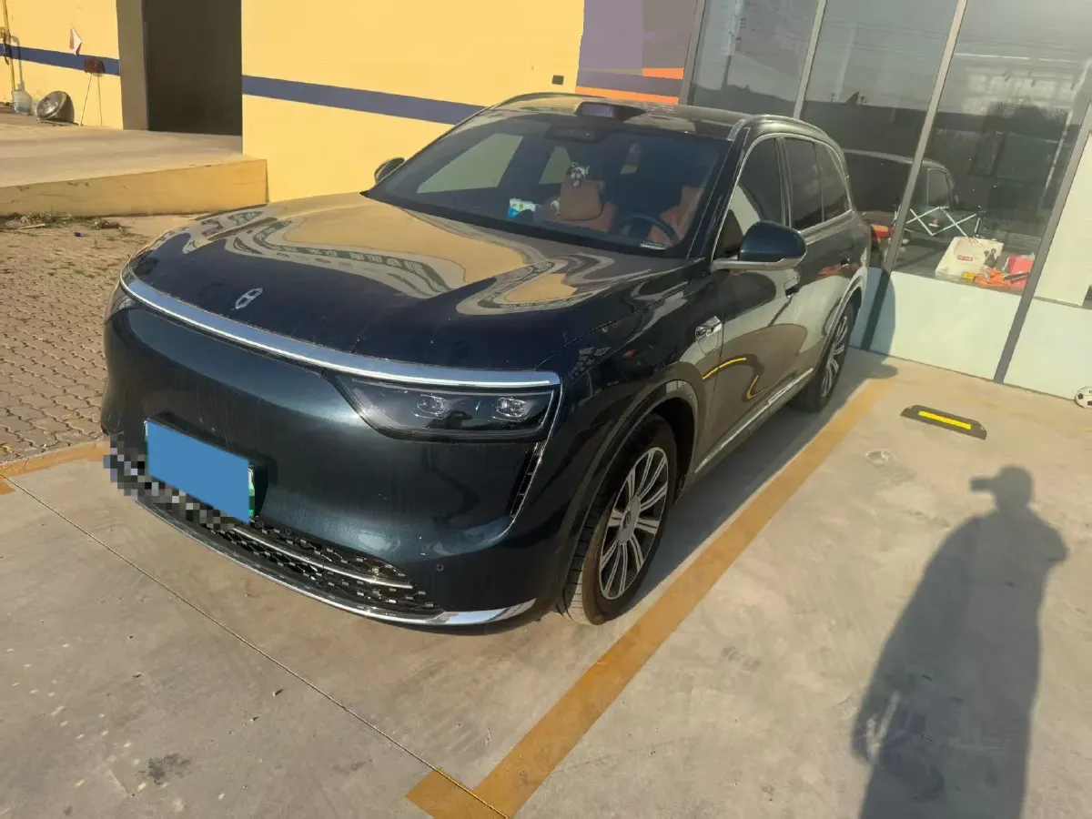 2025 AITO AITO M8 REEV 160HP REEV 53.4KWH,autocango,china used car exporter,china ev exporter,chinese used car exporter,chinese used ev exporter
