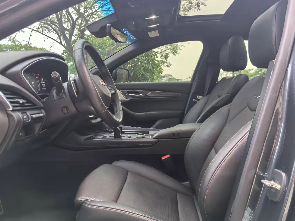 2021 Cadillac CT5 2.0T 237HP L4 10AT,autocango,china used car exporter,china ev exporter,chinese used car exporter,chinese used ev exporter