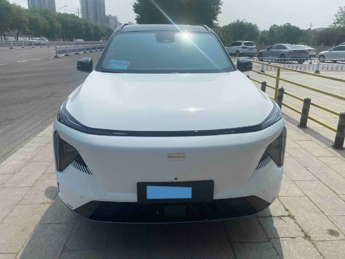2023 Geely Galaxy L7 1.5T 163HP L4 3DHT PHEV 18.7KWH,autocango,china used car exporter,china ev exporter,chinese used car exporter,chinese used ev exporter
