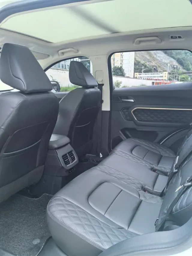2021 Haval H6 1.5T 169HP L4 7DCT,autocango,china used car exporter,china ev exporter,chinese used car exporter,chinese used ev exporter