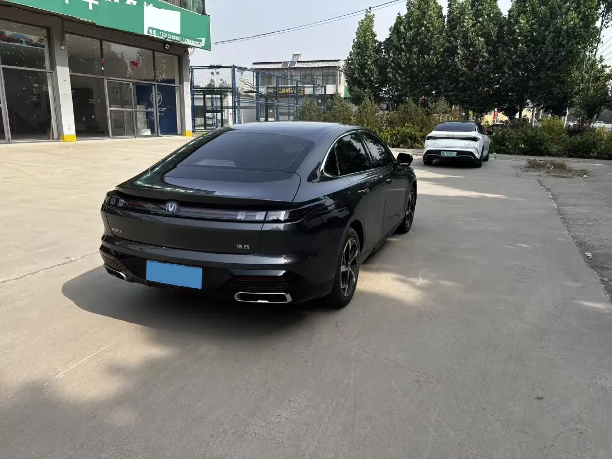 2026 ChangAn Eado 1.5T 192HP L4 7DCT,autocango,china used car exporter,china ev exporter,chinese used car exporter,chinese used ev exporter