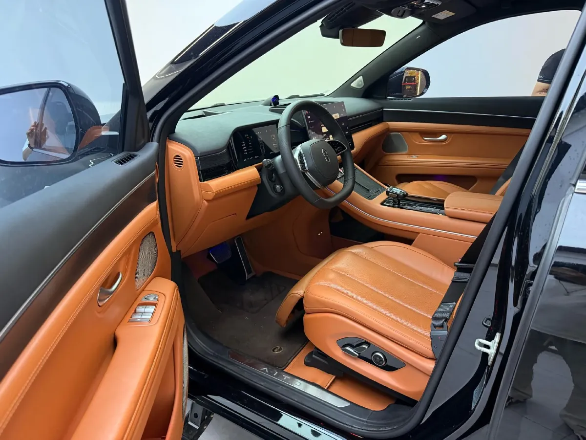 2024 AITO AITO M7 1.5T 152HP L4 REEV 42KWH,autocango,china used car exporter,china ev exporter,chinese used car exporter,chinese used ev exporter