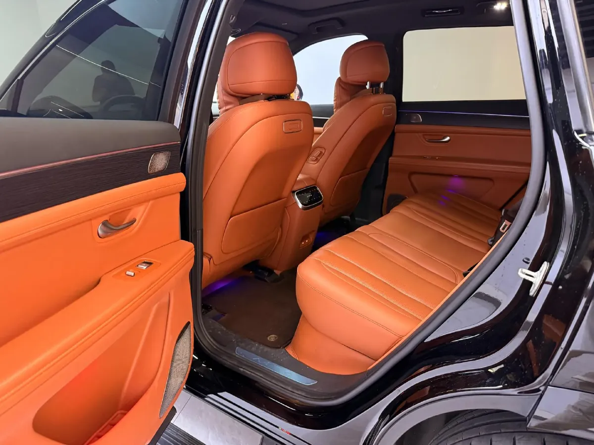 2024 AITO AITO M7 1.5T 152HP L4 REEV 42KWH,autocango,china used car exporter,china ev exporter,chinese used car exporter,chinese used ev exporter