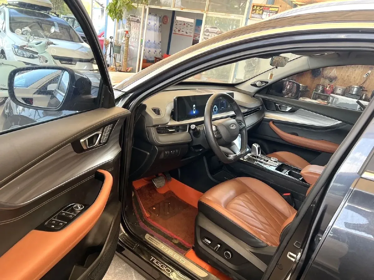 2021 Chery Tiggo 8 Plus 1.6T 197HP L4 7DCT,autocango,china used car exporter,china ev exporter,chinese used car exporter,chinese used ev exporter