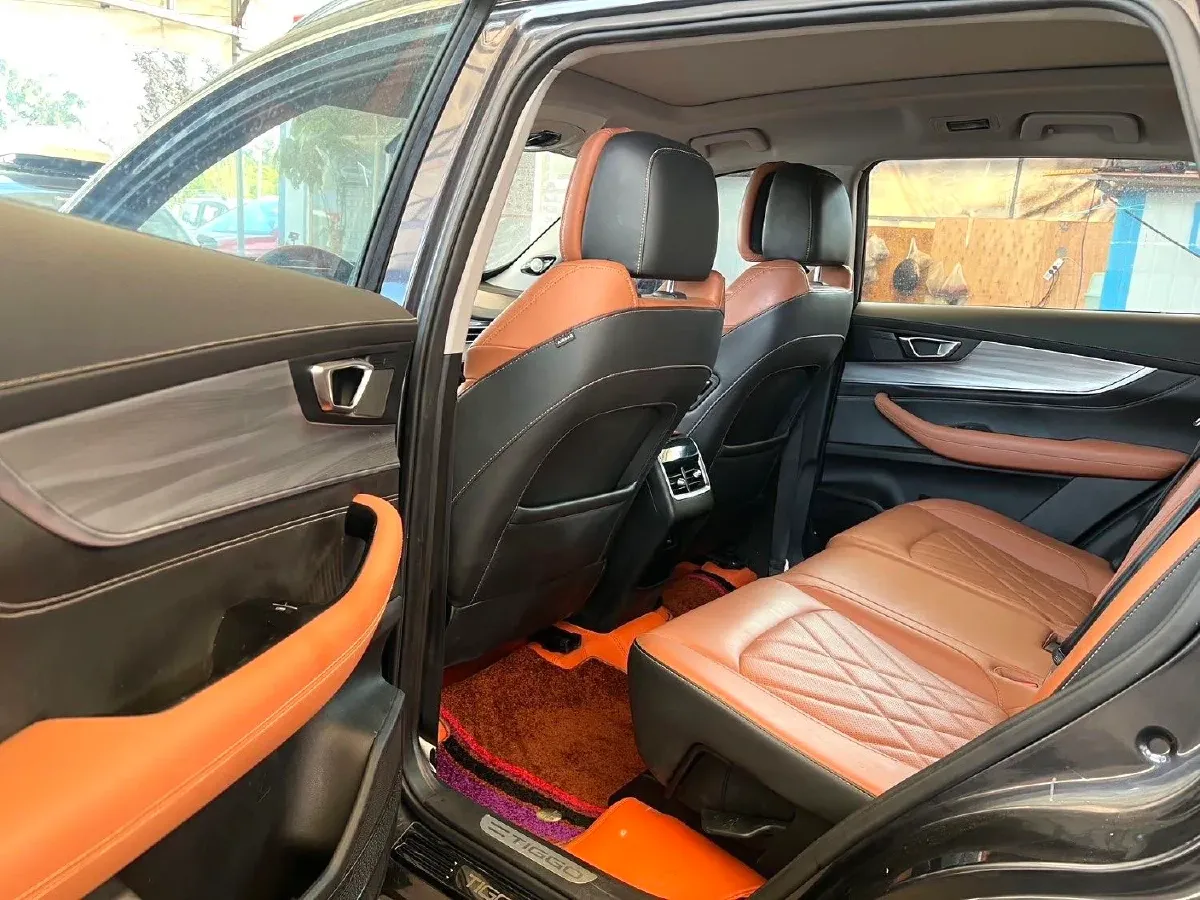 2021 Chery Tiggo 8 Plus 1.6T 197HP L4 7DCT,autocango,china used car exporter,china ev exporter,chinese used car exporter,chinese used ev exporter