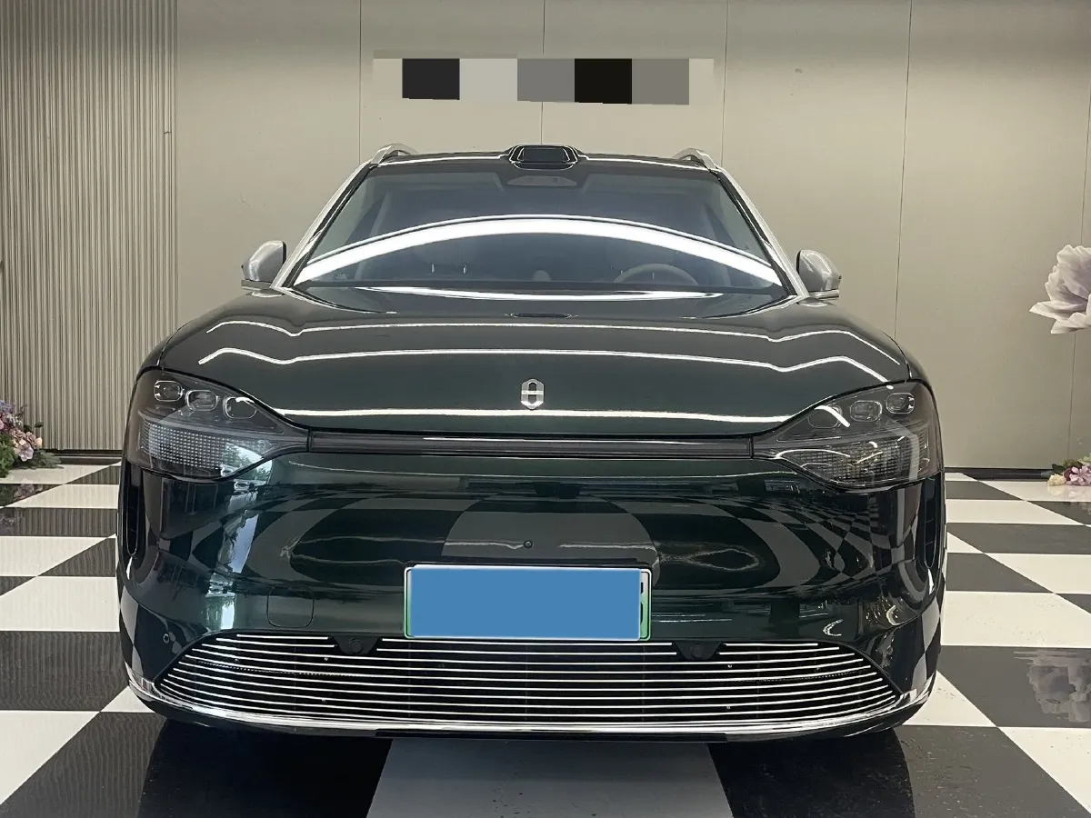 2024 AITO AITO M9 1.5T 152HP L4 REEV 42KWH,autocango,china used car exporter,china ev exporter,chinese used car exporter,chinese used ev exporter