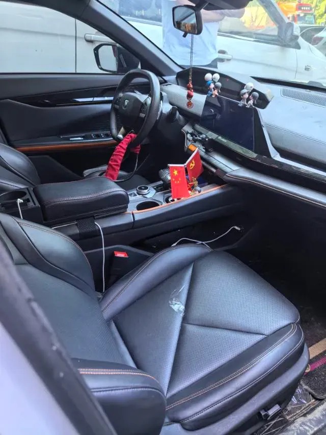 2022 ChangAn UNI-V 1.5T 188HP L4 7DCT,autocango,china used car exporter,china ev exporter,chinese used car exporter,chinese used ev exporter