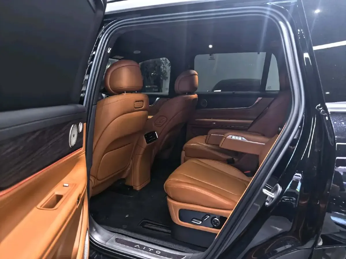 2024 HIMA AITO M9 1.5T 152HP L4 REEV 52KWH,autocango,china used car exporter,china ev exporter,chinese used car exporter,chinese used ev exporter