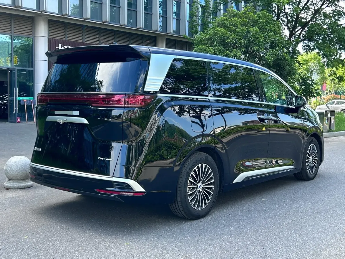 2024 Denza D9 1.5T 139HP L4 E-CVT PHEV 40KWH,autocango,china used car exporter,china ev exporter,chinese used car exporter,chinese used ev exporter