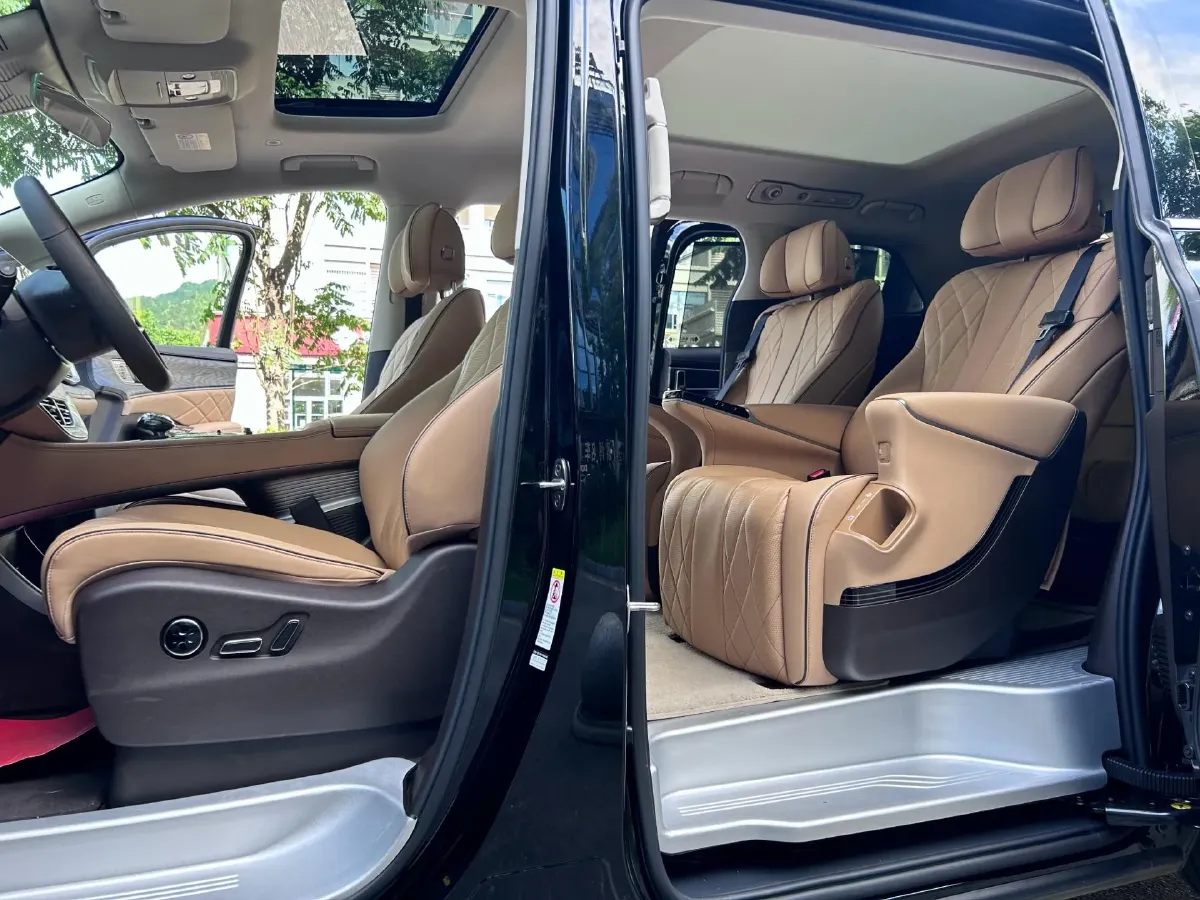 2024 Denza D9 1.5T 139HP L4 E-CVT PHEV 40KWH,autocango,china used car exporter,china ev exporter,chinese used car exporter,chinese used ev exporter