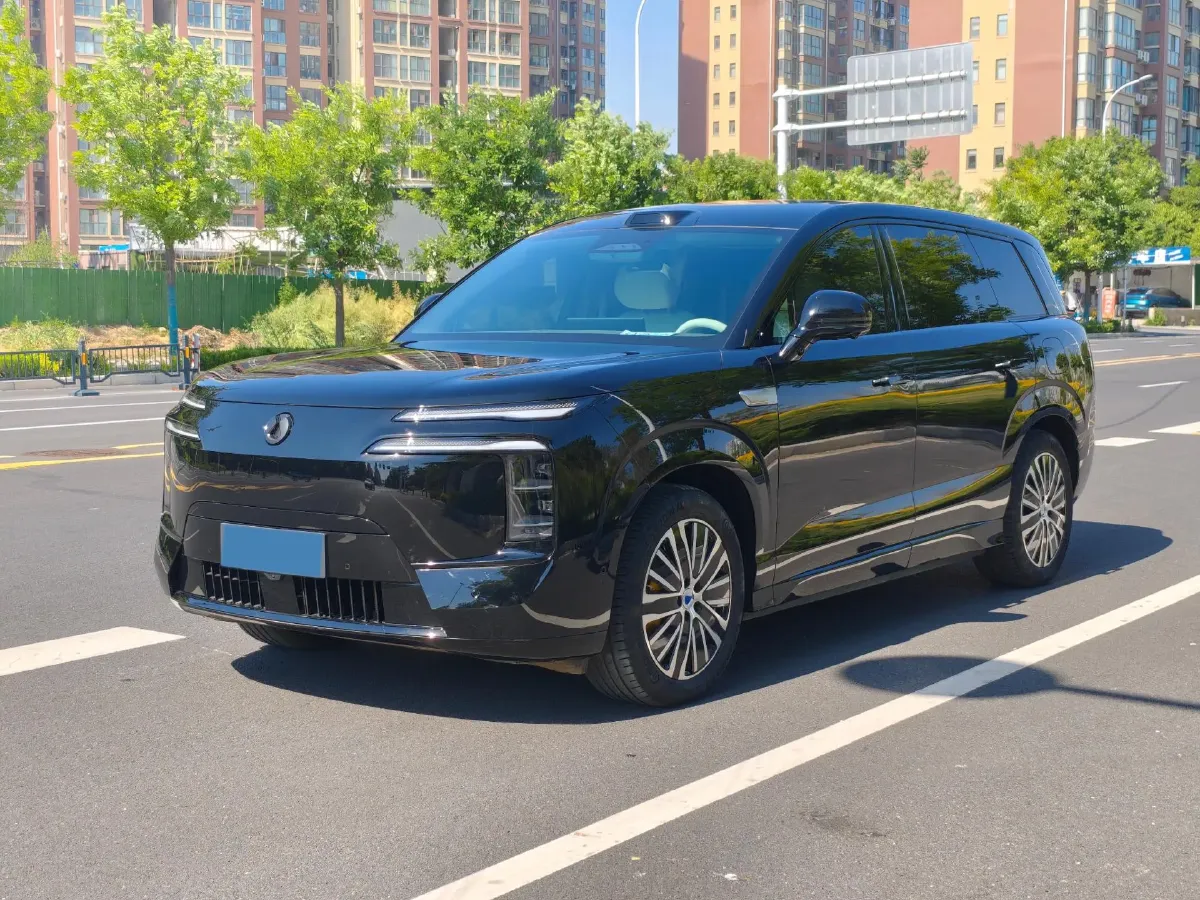 2025 Denza DenzaN8L 2.0T 207HP L4 E-CVT PHEV,autocango,china used car exporter,china ev exporter,chinese used car exporter,chinese used ev exporter