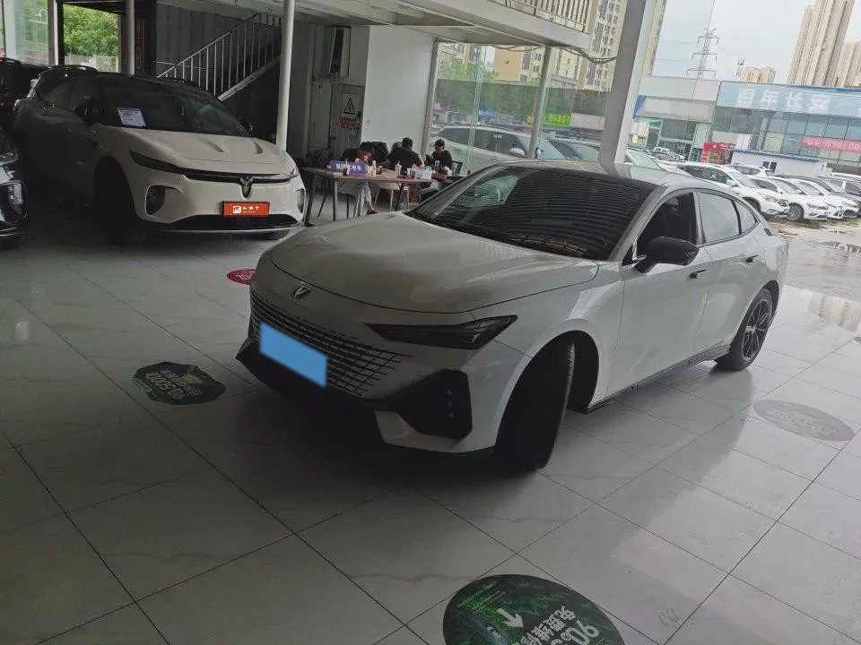 2023 ChangAn UNI-V 1.5T 188HP L4 7DCT,autocango,china used car exporter,china ev exporter,chinese used car exporter,chinese used ev exporter